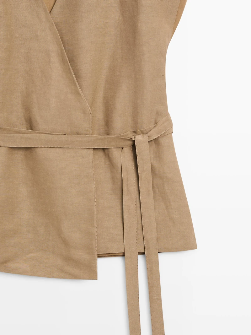 Long crossover waistcoat