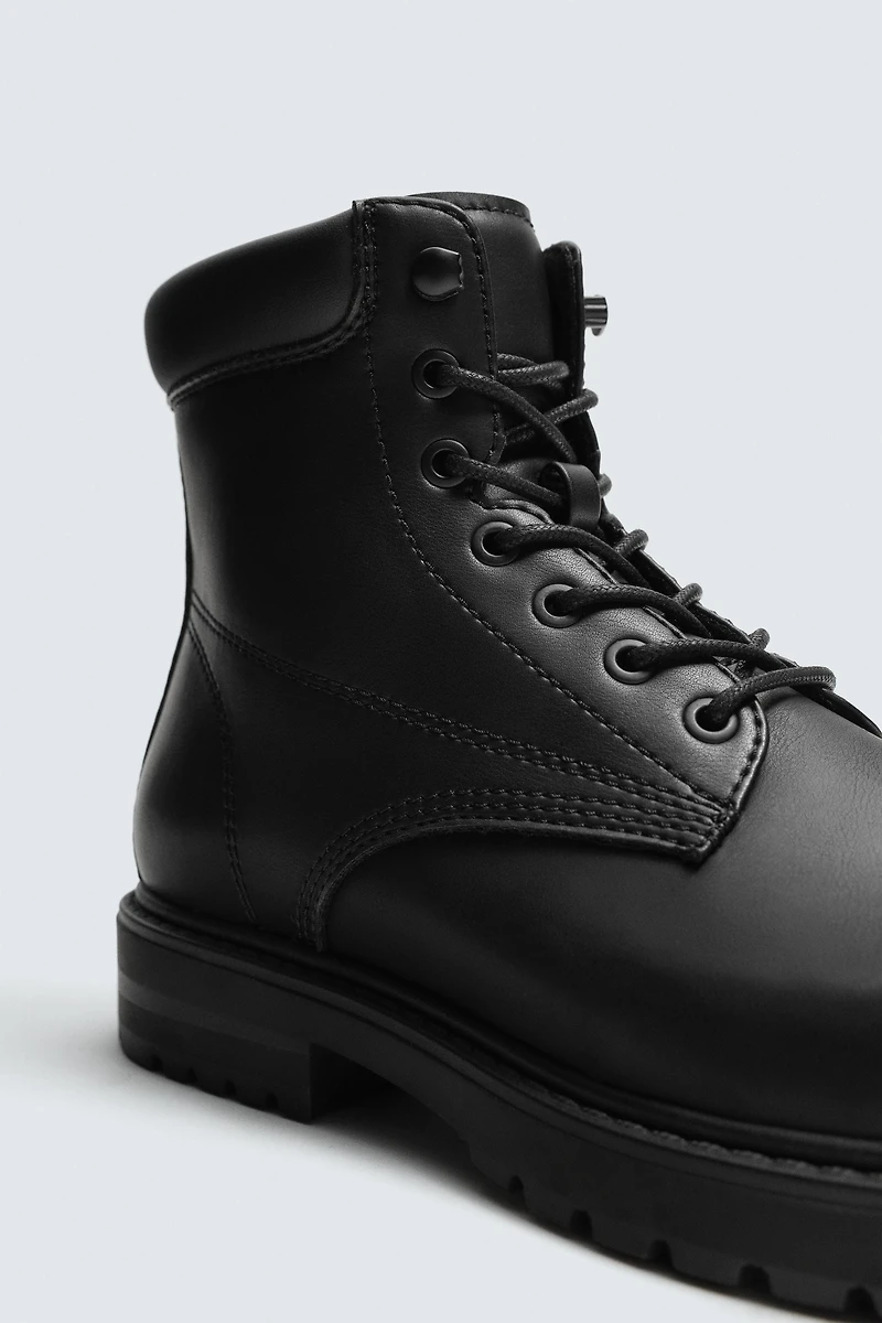 CHUNKY LACED BOOTS