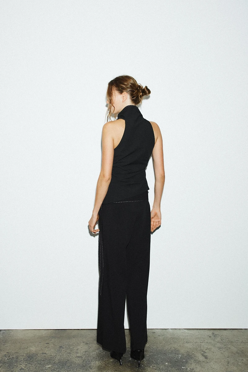 STITCHED KNOT TOP