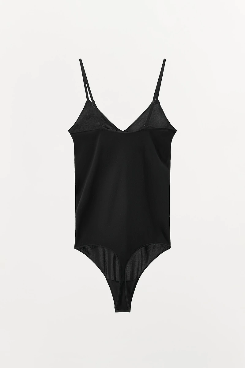 BODY COLLANT À BRETELLES AVEC POLYAMIDE