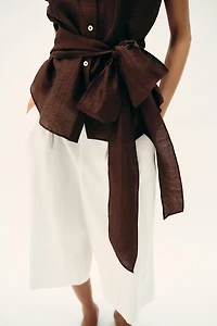 LINEN BELTED SHOULDER PAD TOP