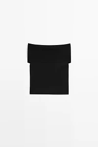Off-the-shoulder top