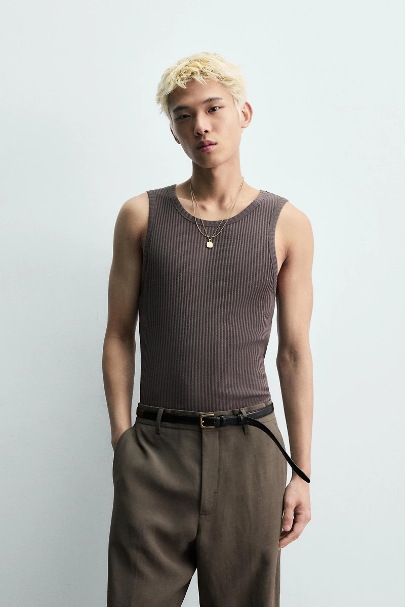 DÉBARDEUR SLIM CÔTELÉ