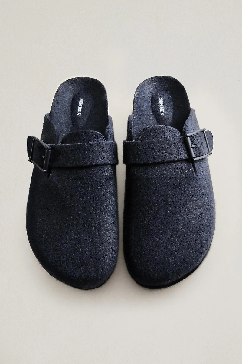 SABOT FEUTRE BOUCLE