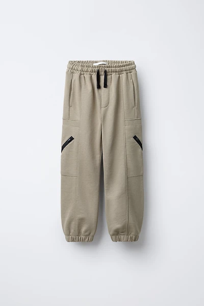 JOGGING PANTS WITH ZIPPERS