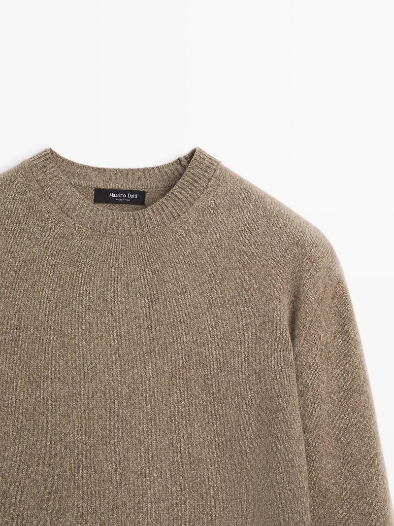 Pull en maille chinée à col rond