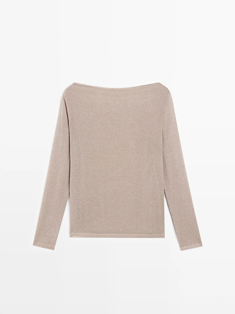 Boat neck T-shirt with metallic finish