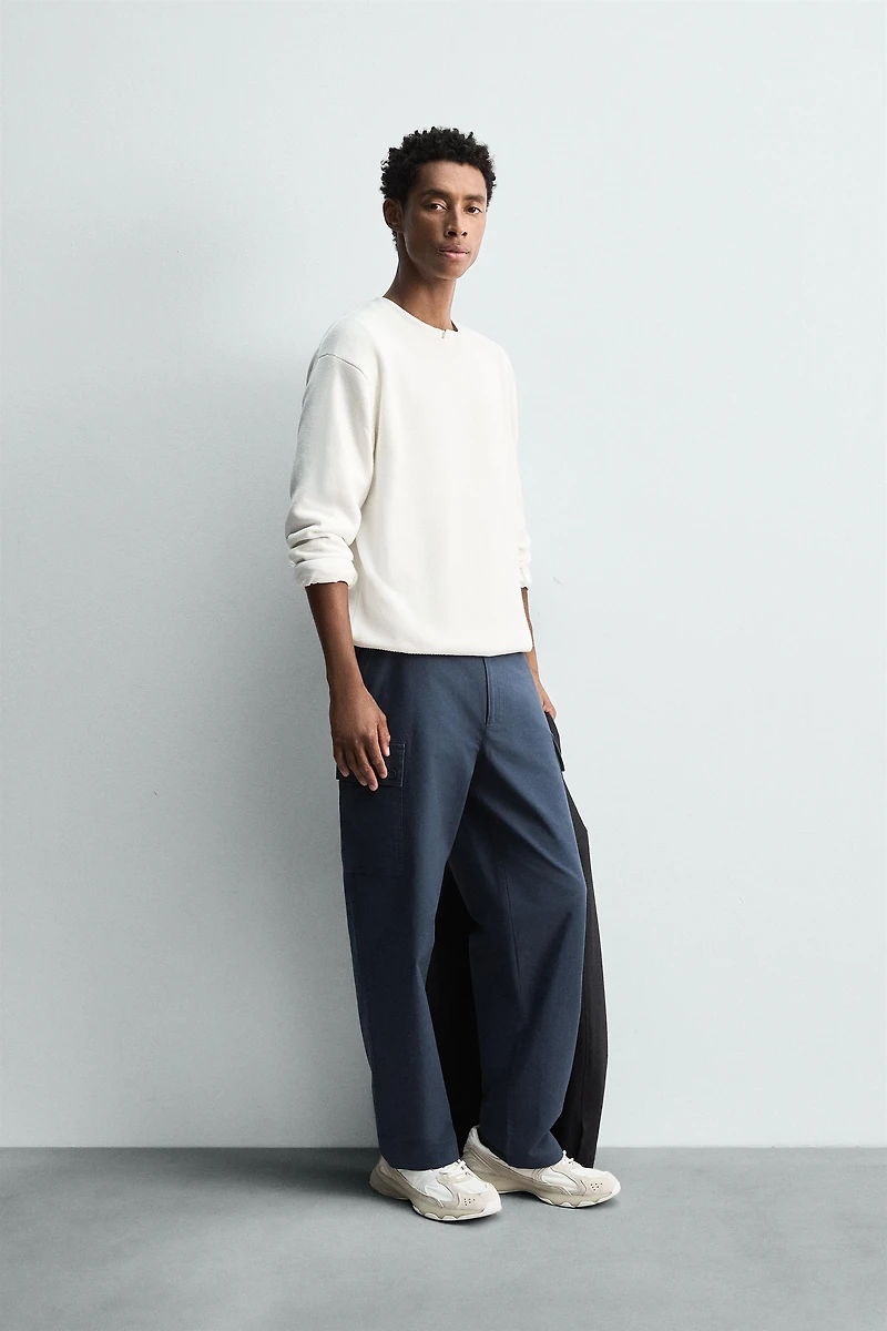 REGULAR FIT CARGO PANTS