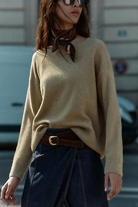 WOOL KNIT SWEATER