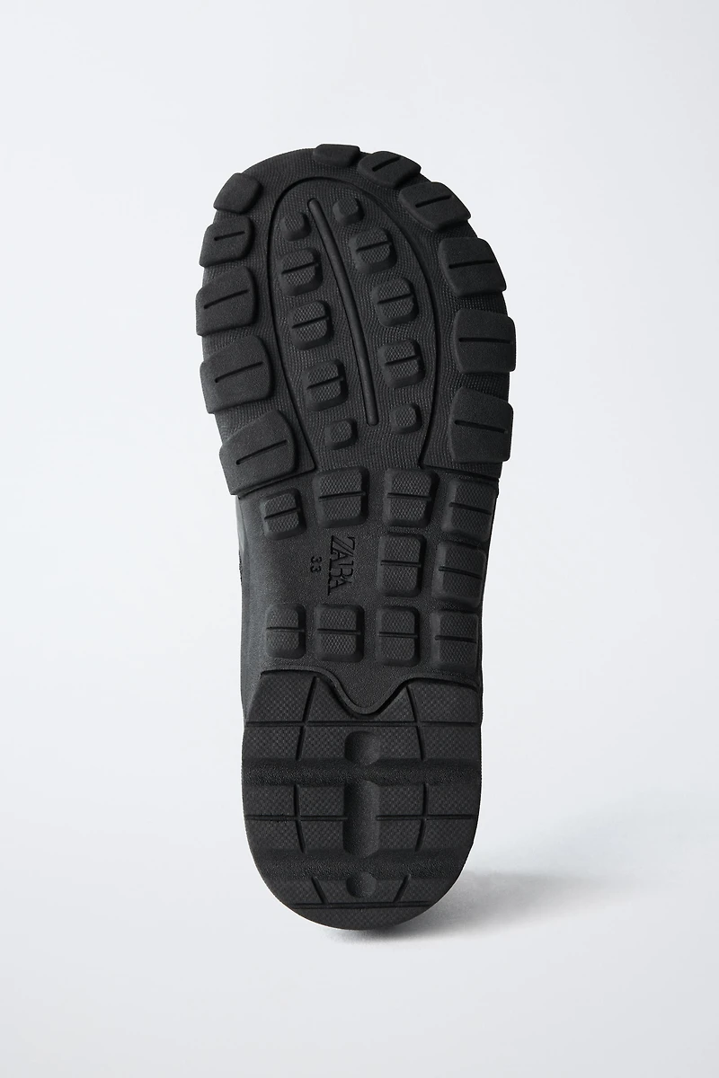 BAREFOOT MESH SNEAKERS