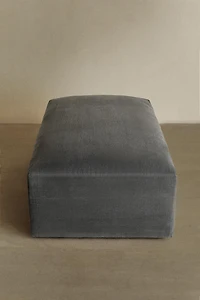 WASHED LINEN POUF
