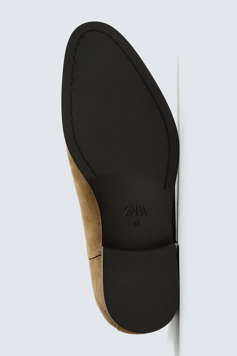 LEATHER CHELSEA BOOTS
