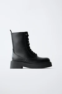 LACED BOOTS