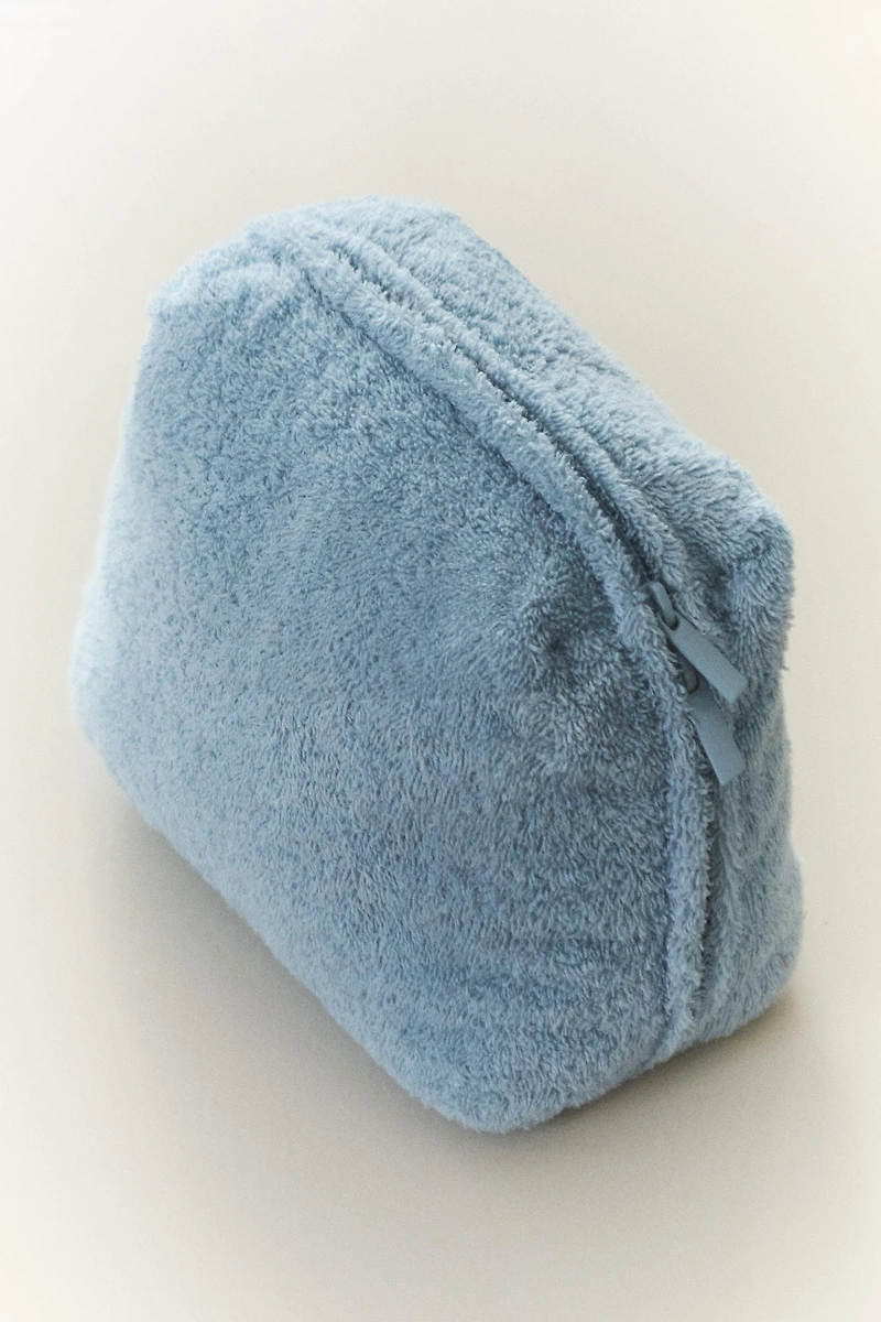 MEDIUM TOWEL MAKEUP BAG
