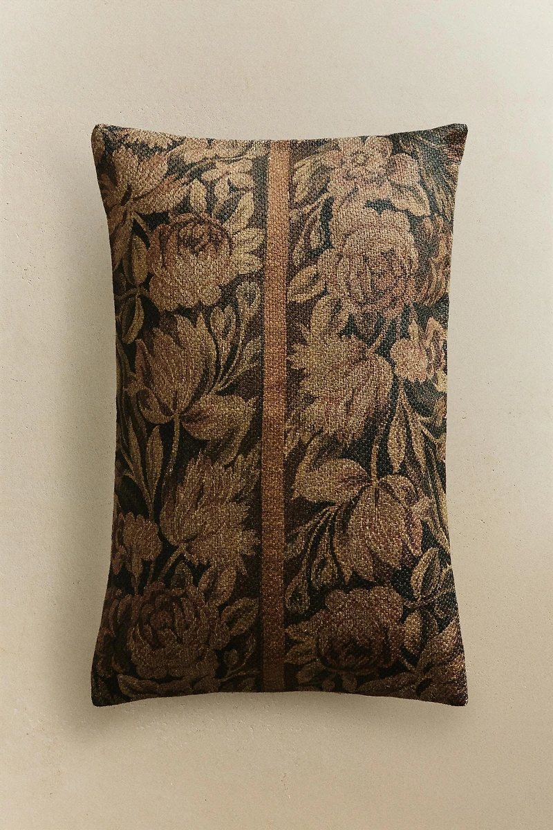 FLORAL LINEN CUSHION COVER