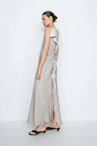 Flowing dress with ruffle detail - STUDIO