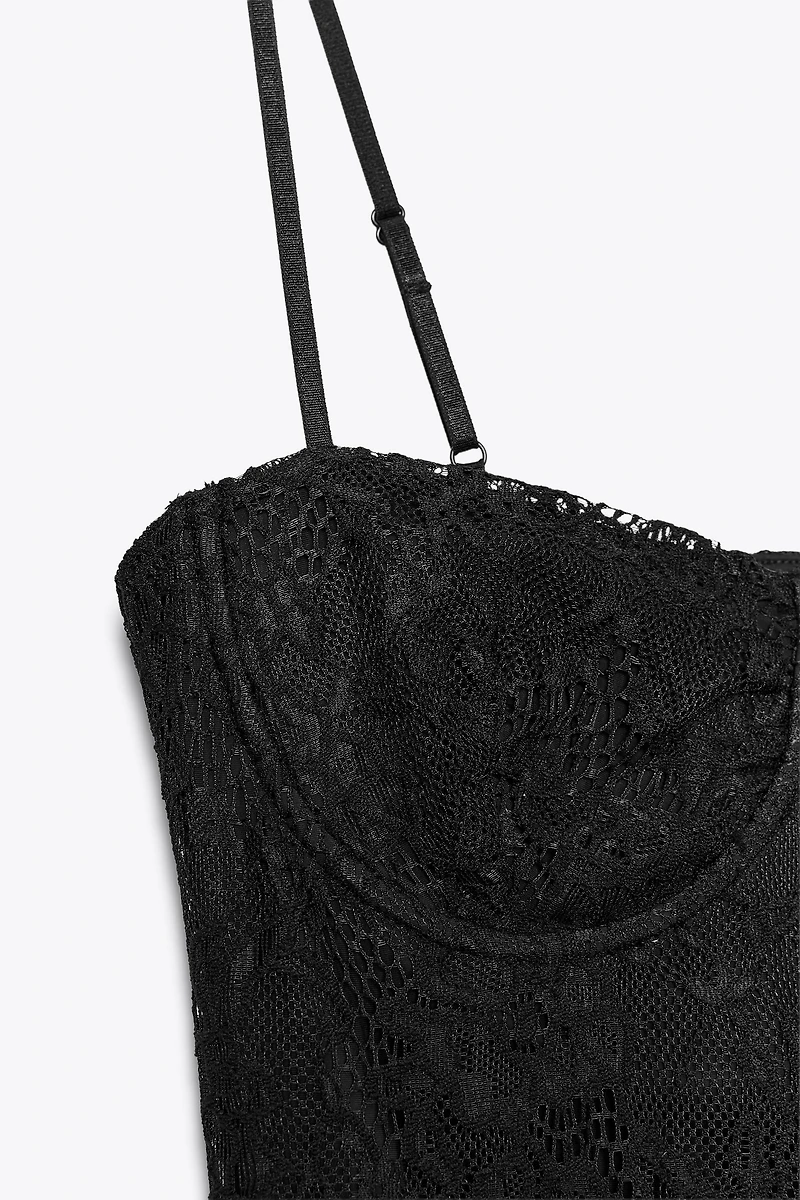 ROBE MIDI DENTELLE À ARMATURES