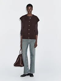 Knit vest with golden buttons