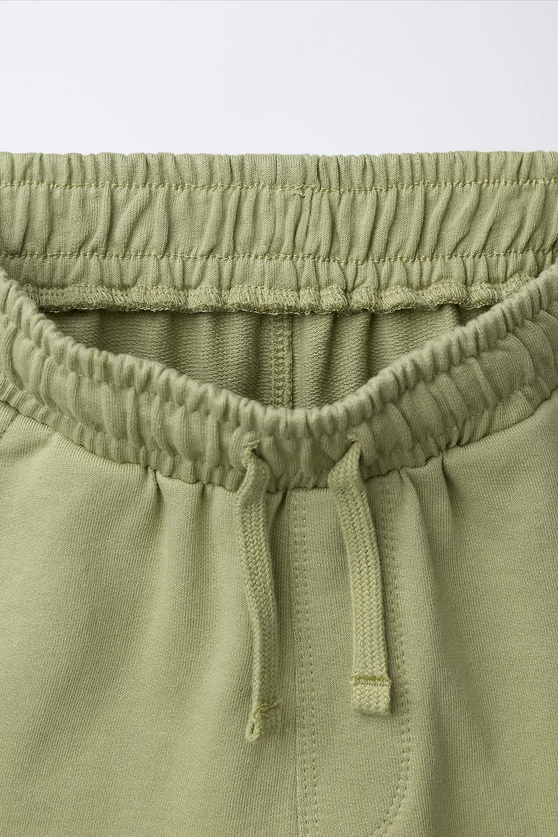 PLUSH CARGO SHORTS