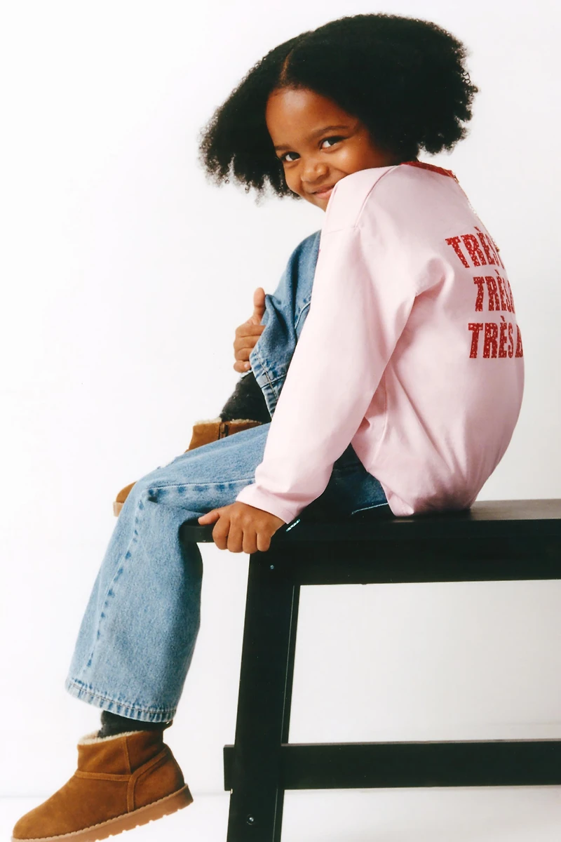 TEXT AND FLORAL PRINT T-SHIRT