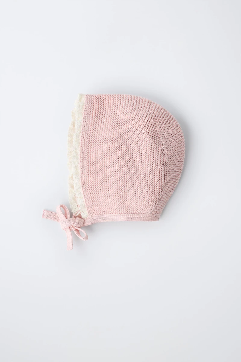 CONTRAST LACE KNIT BONNET