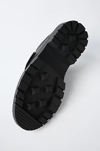 CHAUSSURES D'ÉCOLIER EN CUIR