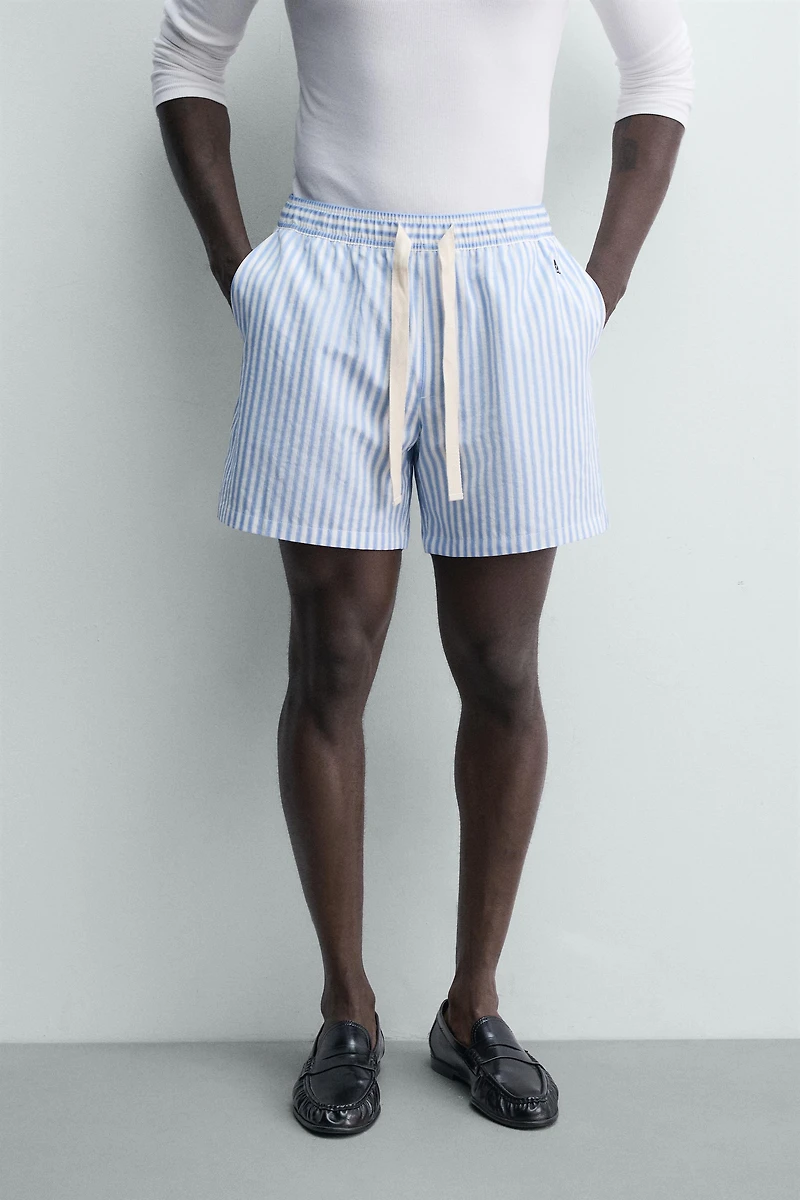 SHORT À RAYURES