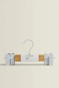 PACK OF CHILDREN’S WOODEN HANGERS WITH CLIPS (PACK OF 3