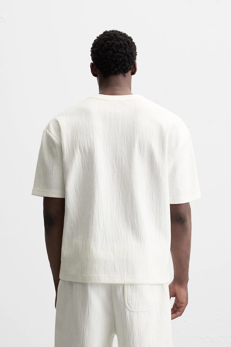 RELAXED FIT STRUCTURED T-SHIRT