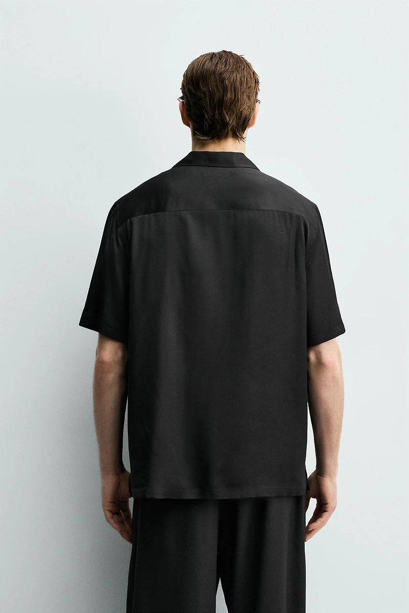 RELAXED FIT SATIN EFFECT SHIRT