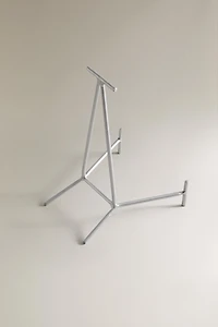 POLISHED METAL STAND