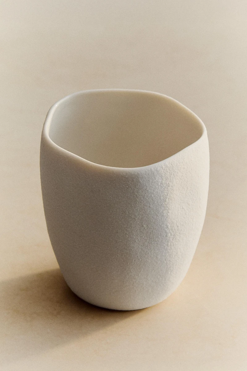 TEXTURED CERAMIC TOOTHBRUSH TUMBLER