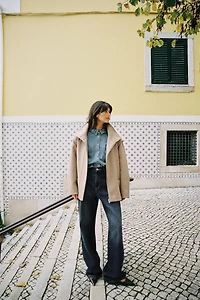 SHORT WOOL COAT WITH HIGH NECK