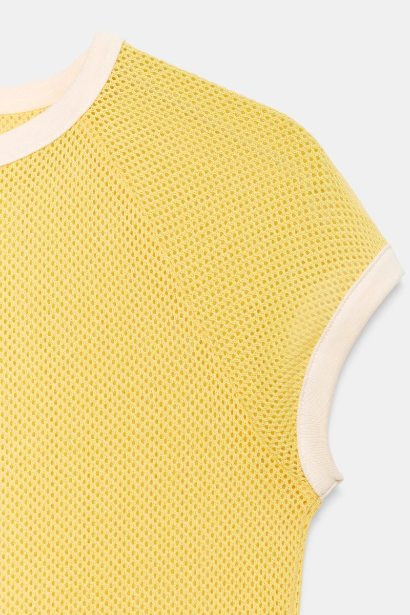 CONTRAST TRIM T-SHIRT