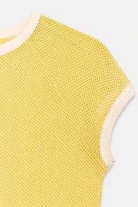 CONTRAST TRIM T-SHIRT