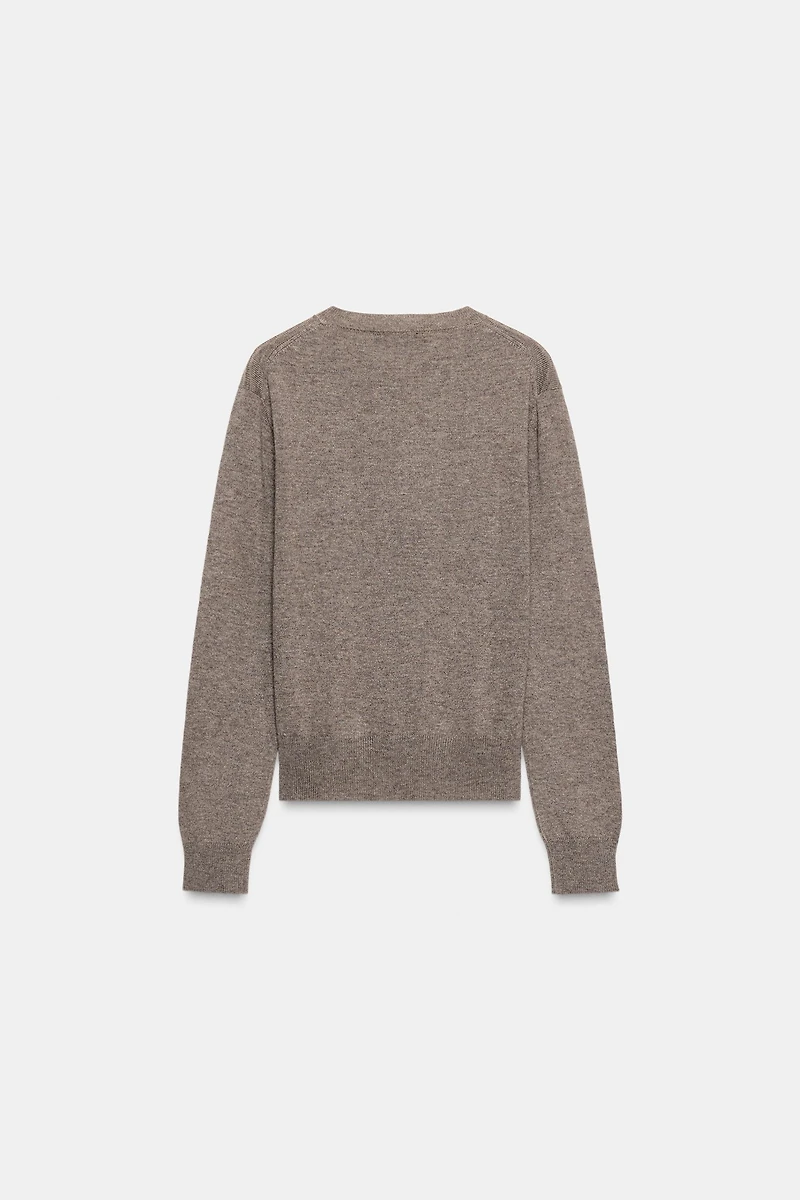 PULL AVEC LAINE À LOSANGES