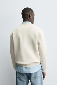 EMBROIDERED RABBIT SWEATSHIRT