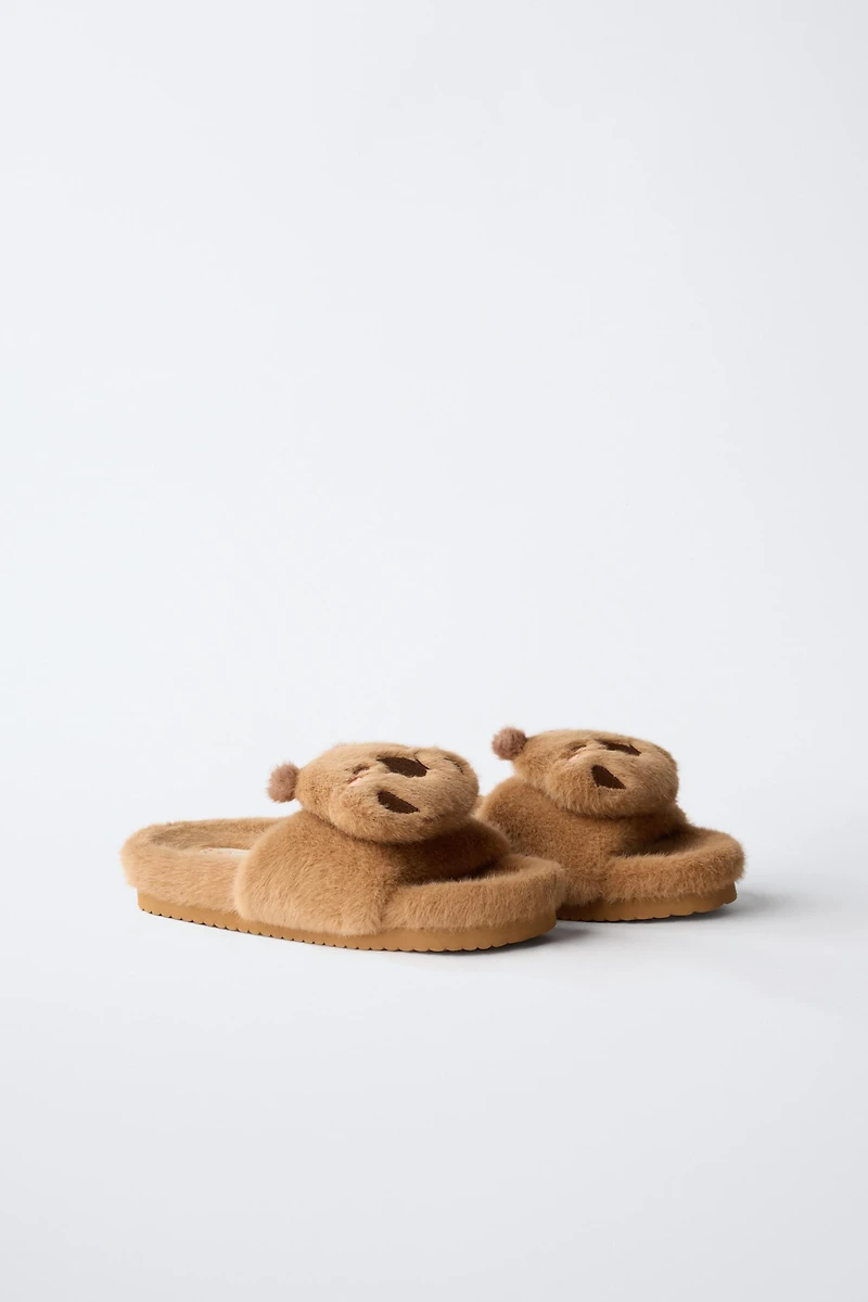 CAPYBARA CAPYFUN © HOUSE SLIPPERS