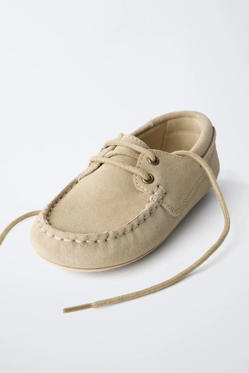 LEATHER BOAT SHOES