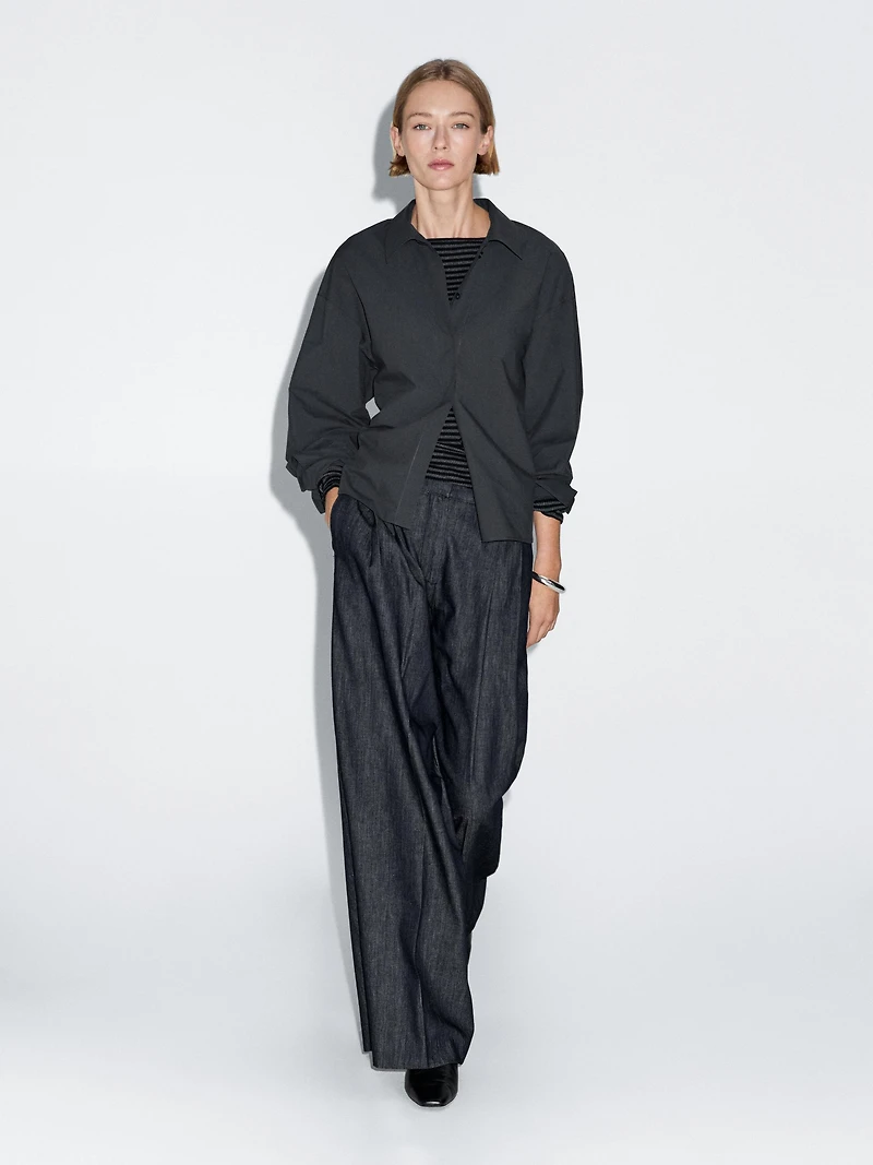 Lightweight high-waist wide-leg jeans