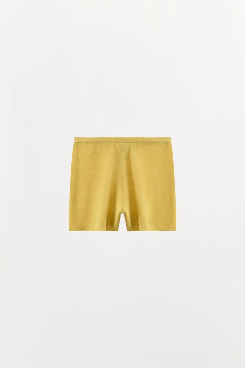 BUTTON-DETAIL KNIT SHORTS