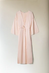 PLEATED SATEEN ROBE