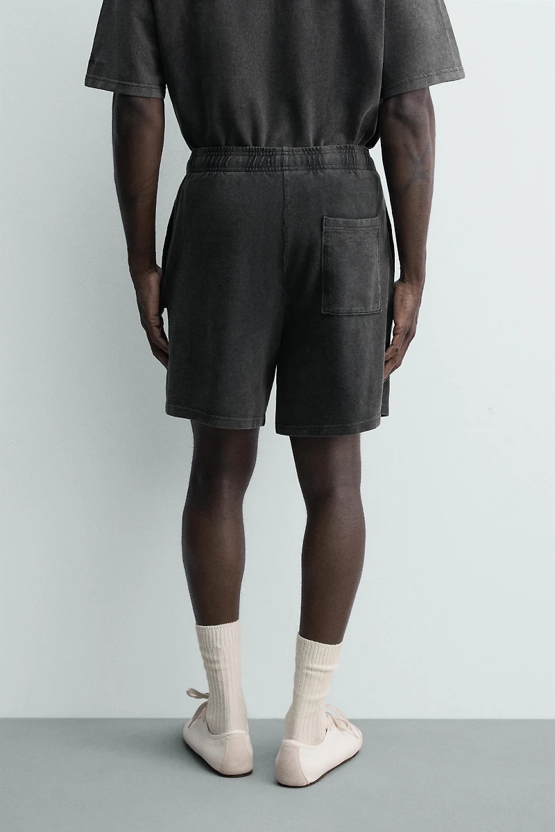 WASHED WAFFLE TEXTURE SHORTS