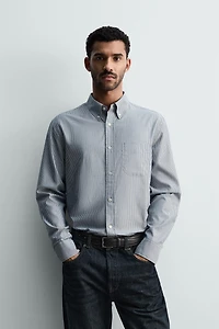 CHEMISE À RAYURES AVEC POCHE