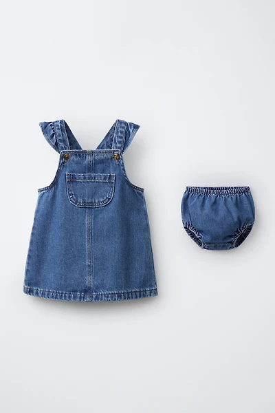 ENSEMBLE ROBE-SALOPETTE ET CULOTTE EN DENIM À VOLANTS