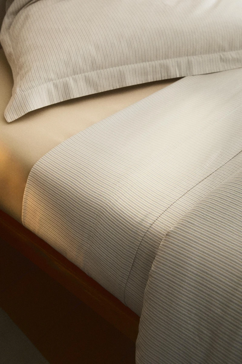 STRIPED SATEEN FLAT SHEET (300 THREAD COUNT)