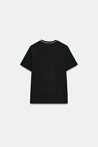 BROOCH DETAIL T-SHIRT