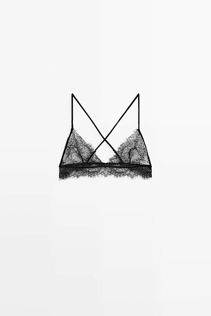 Lace bralette with scalloped hem