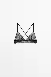 Lace bralette with scalloped hem