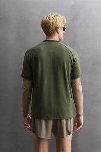 TEXTURED TRAINING T-SHIRT